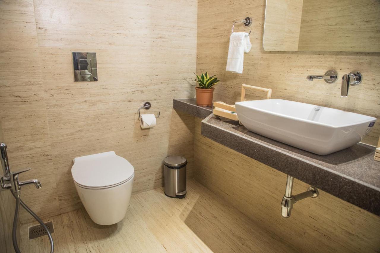 Hotel Cypress Nadiād Extérieur photo